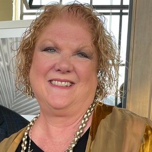 Meet your Posher, Wendy